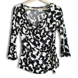 FEMME De Carriere Draped Cowl Neck Stretch Top B&W Abstract Print Sz M